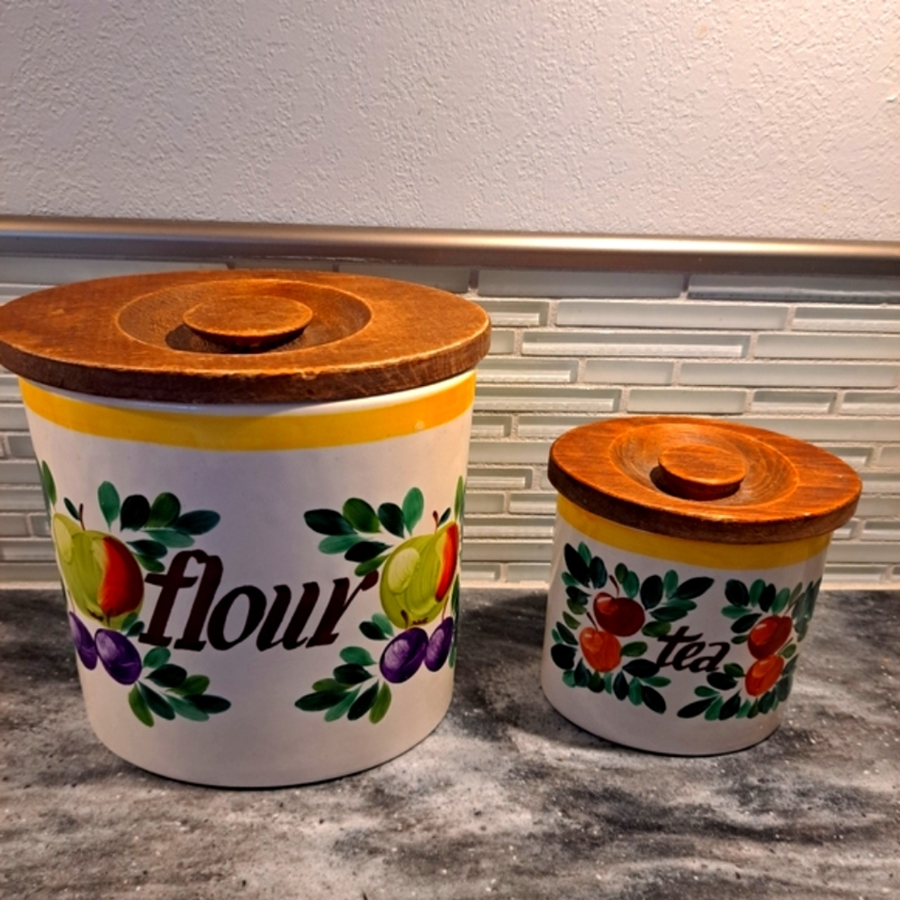Vtg Bauer Pottery Fruit Decorated Small Flour and Tea Cannisters with lids
